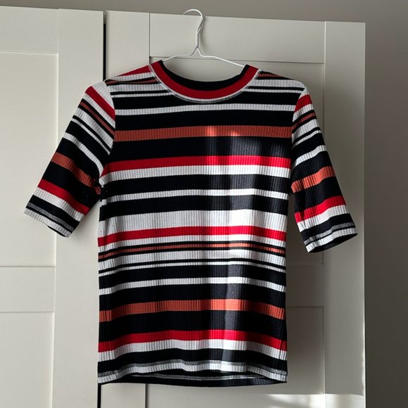 Forever 21 Black and Red Striped Short Sleeve (Large) - Picture 1 of 3